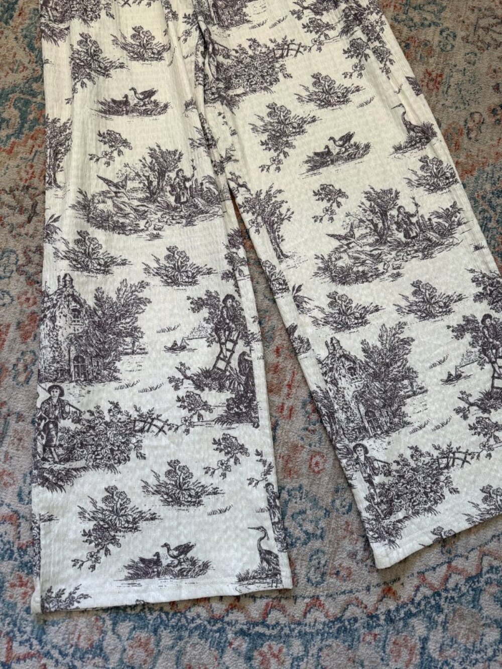 Cider Toile De Jouy Wide Leg Trousers : Small - Picture 4 of 7